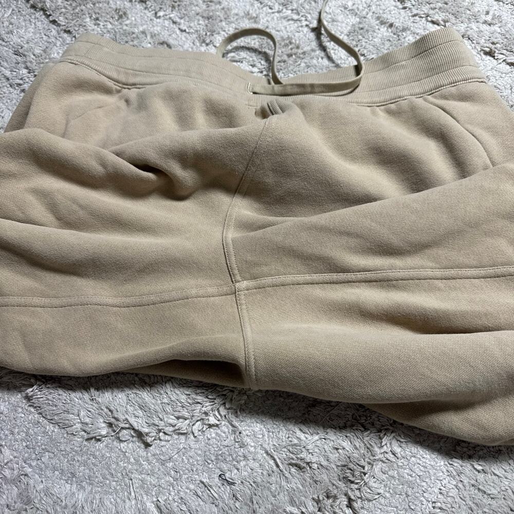 Lululemon Scuba High Rise Jogger 28" - Picture 5 of 5